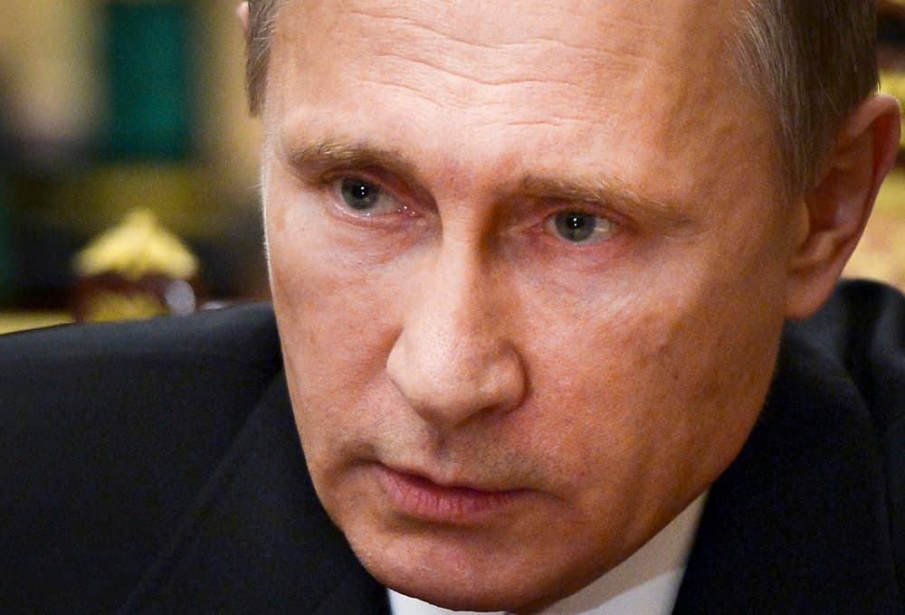 Putin se reunirá con Hollande en Moscú a finales de mes.