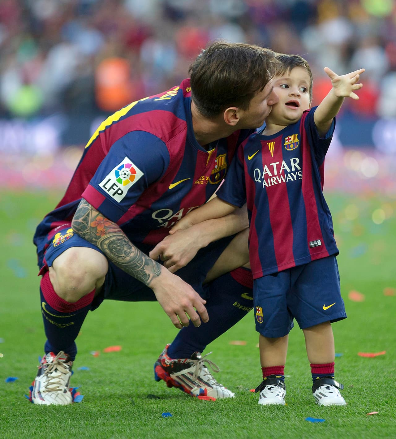 Lionel es un papá súper tierno.