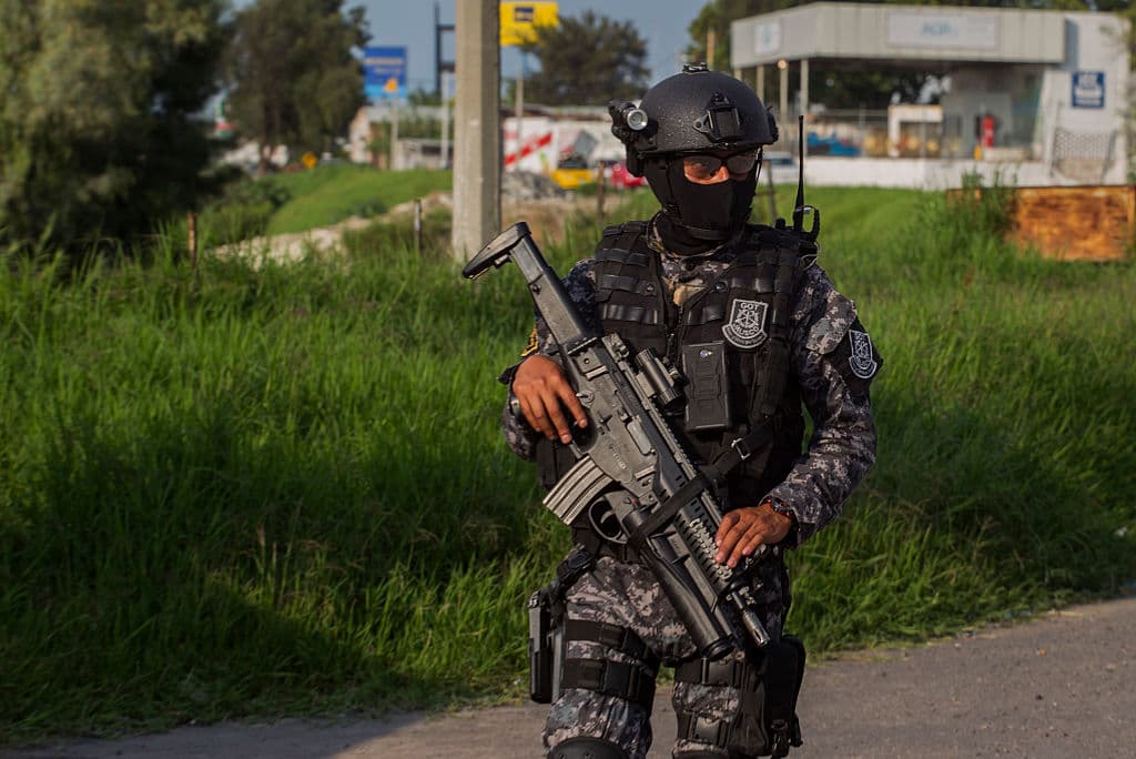 Funcionarios de la Secretaría de la Defensa Nacional recorrerán la zona en busca de indicios de otras fosas.