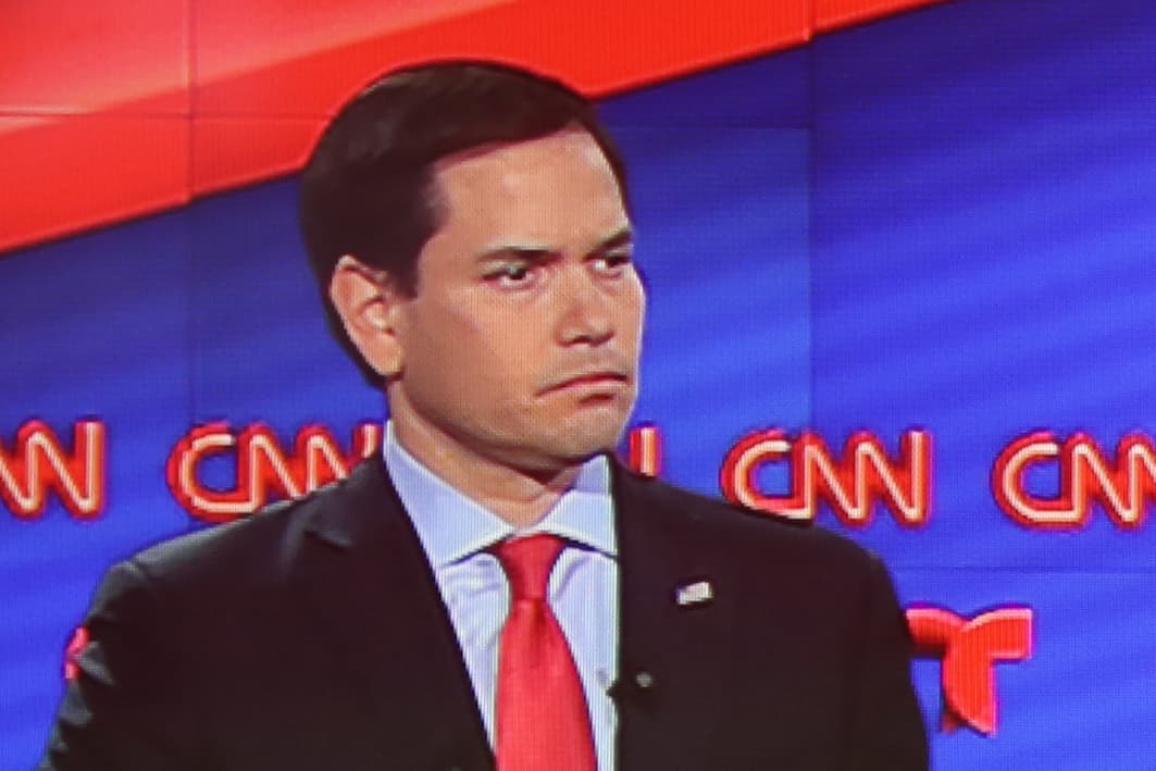 Los argumentos no sólo se expresan con palabras, la gesticulación también tienen mucho significado