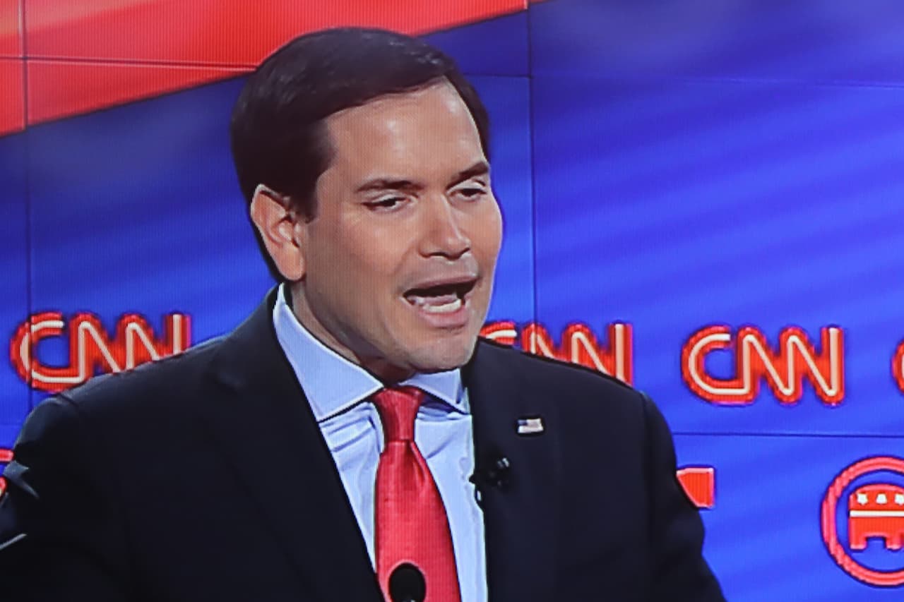 Los argumentos no sólo se expresan con palabras, la gesticulación también tienen mucho significado