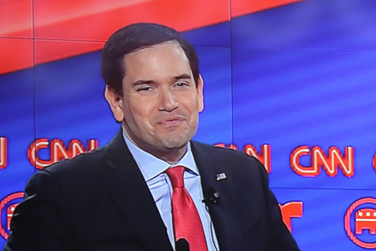 Los argumentos no sólo se expresan con palabras, la gesticulación también tienen mucho significado