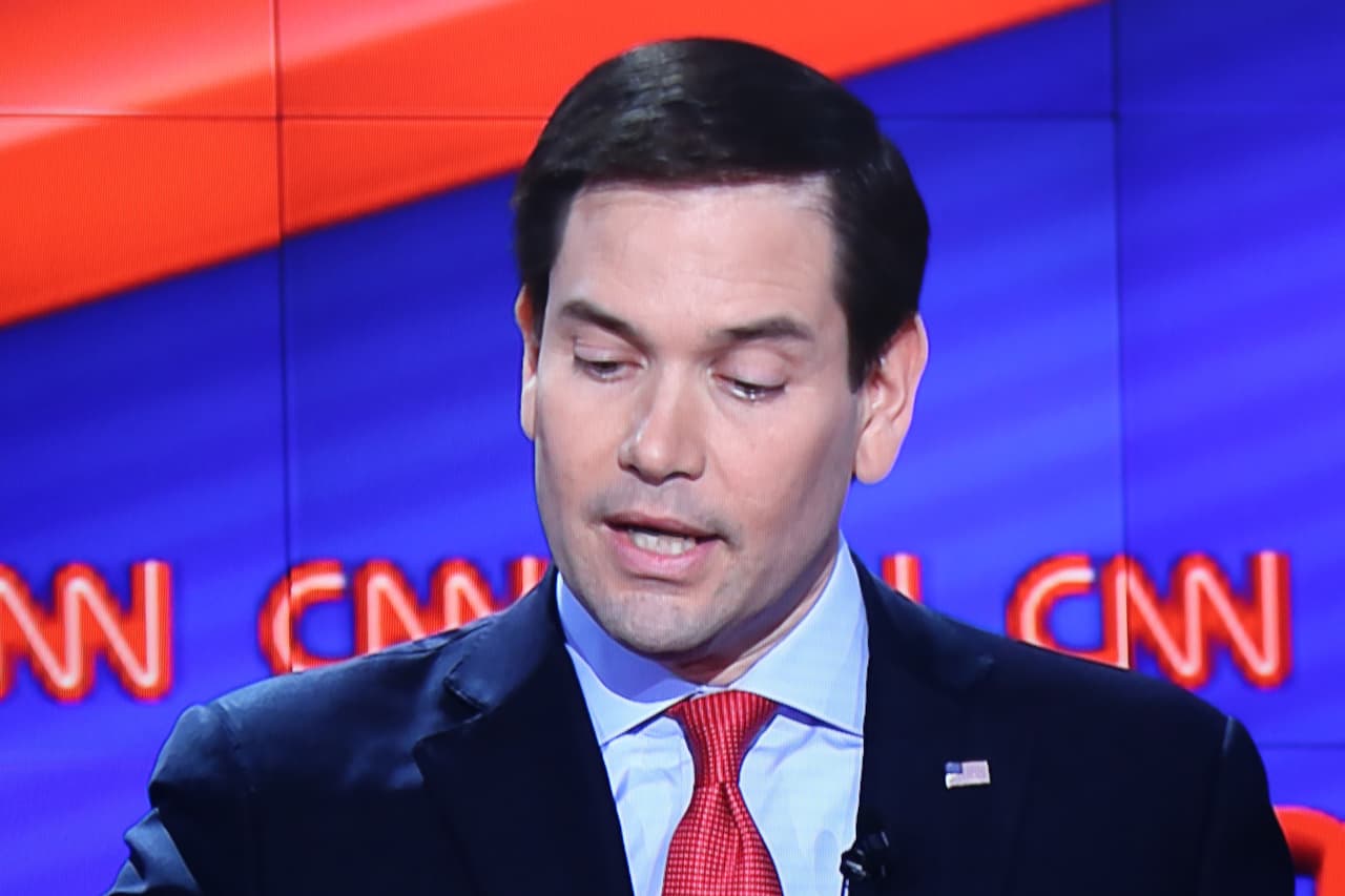 Los argumentos no sólo se expresan con palabras, la gesticulación también tienen mucho significado