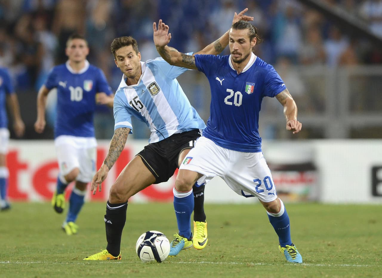 Un político italiano lo criticó por ser argentino: 'Que se deje de boludeces; yo tengo ancestros italianos, pasaporte italiano, esposa italiana e hijos italianos', respondió.