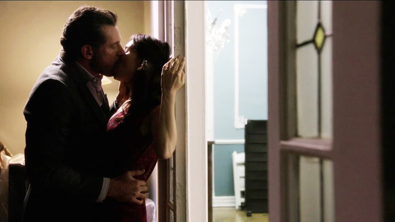 Los dos aprovecharon que Raquel se había marchado para llenarse de besos.