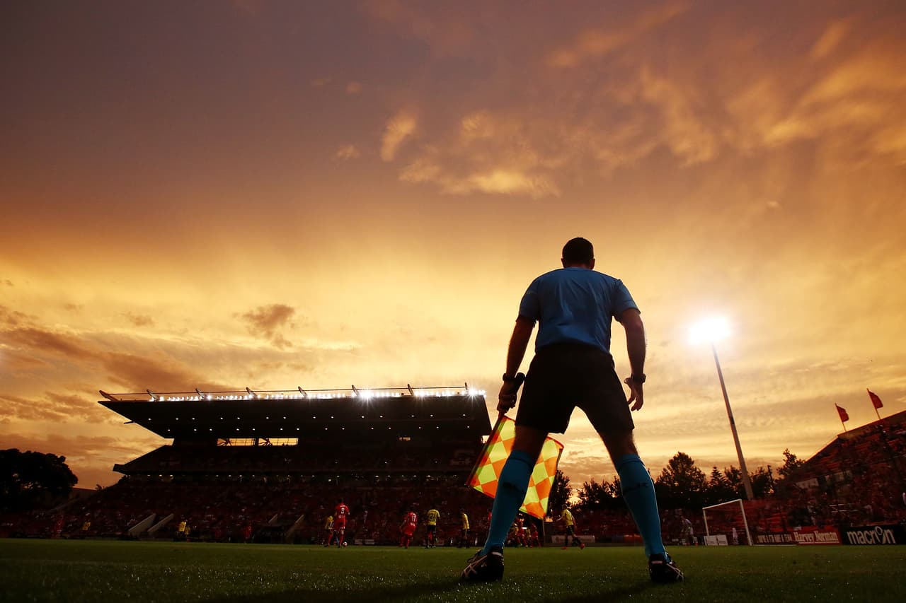 El fenómeno del cielo cuando toma un color entre amarillo, naranja y rojo se debe en muchas ocasiones a que la atmósfera está 'sucia' por tormentas de arena.