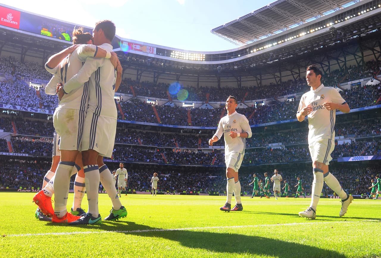 MADRID, SPAIN - NOVEMBER 06: Gareth Bale of Real Madrid celebrates with Rafael Varane after scoring his 2nd goal during the Liga match between Real Madrid CF and Leganes on November 6, 2016 in Madrid, Spain. (Photo by Denis Doyle/Getty Images)