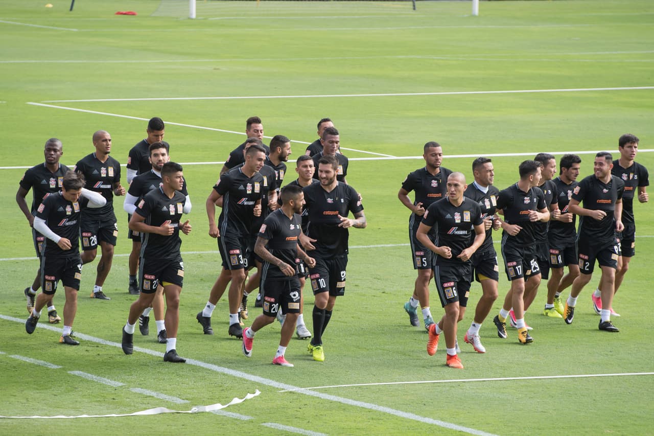 Tigres por su parte se prepara para mejorar su campaña irregular, en la que por ahora quedó eliminado en primera fase de la Copa MX.