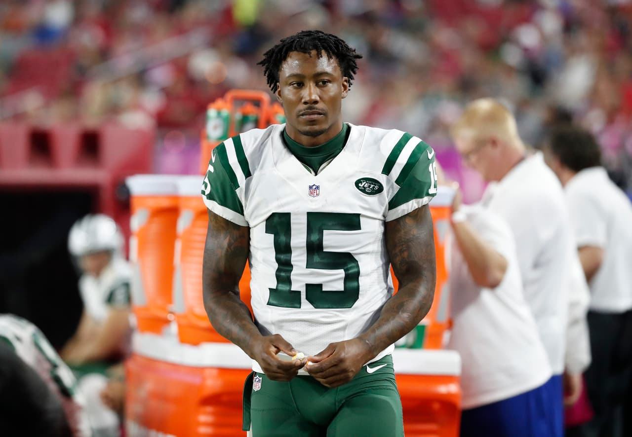 Bajas: New York dejó ir a veteranos figuras del equipo como el cornerback Darrelle Revis (agente libre), el receptor Brandon Marshall (Giants), el centro Nick Mangold (agente libre), además de al receptor Eric Decker (Titans) y al quarterback Geno Smith (Giants).