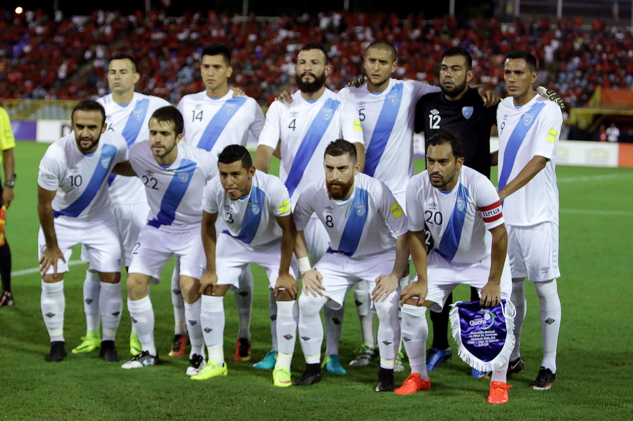 Guatemala's players pose for a team photo ahead of their FIFA World Cup 2018 qualifier football match against Trinidad and Tobago at the Hasely Crawford stadium in Port-of-Spain, Trinidad on September 2, 2016. / AFP / ALVA VIARRUEL (Photo credit should read ALVA VIARRUEL/AFP/Getty Images)