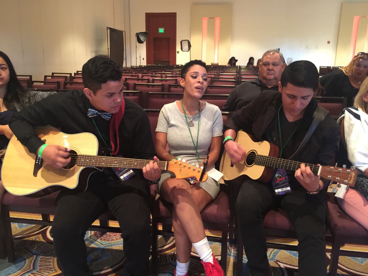 Chicas y chicos con talento llegaron de toda la isla, rompieron récord de asistencia y hasta la lluvia soportaron, así fue como los boricuas dejaron claro que vienen fuerte en la segunda temporada de La Banda.