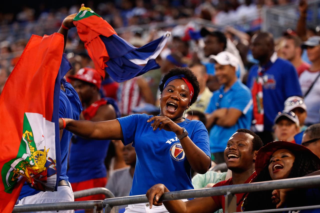 Su principal figura histórica es Emmanuel Sanon que en el Mundial de Alemania 1974 anotó los dos únicos tantos de su equipo en la competencia. Primero ante Italia (Haití cayó 3-1) y después ante Argentina (4-1).