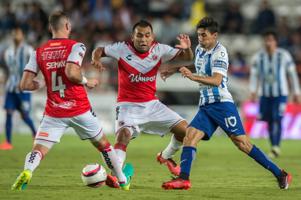 Desde los primeros minutos el Pachuca controló las acciones y generó las llegadas de peligro.