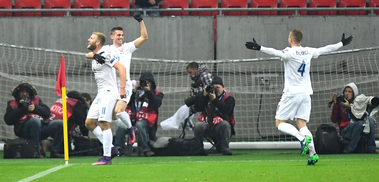 Slovakia's players celebrate scoring the 1-0 goal during the World Cup 2018 qualification football match between Slovakia and Lithuania in Trnava, Slovakia on November 11, 2016. / AFP / JOE KLAMAR (Photo credit should read JOE KLAMAR/AFP/Getty Images)