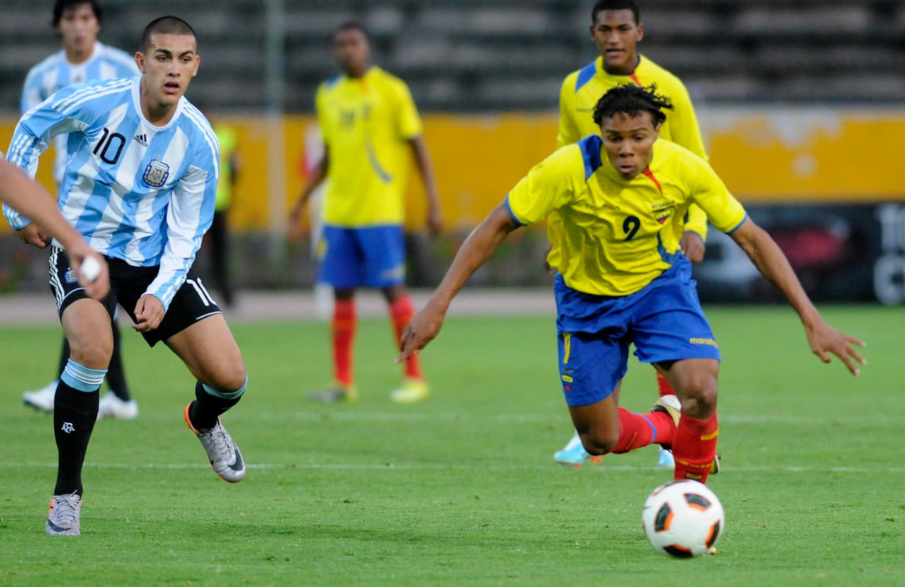 El pibe Leandro Paredes era un número diez a la vieja usanza estilo argentino cuando estaba en las selecciones inferiores.