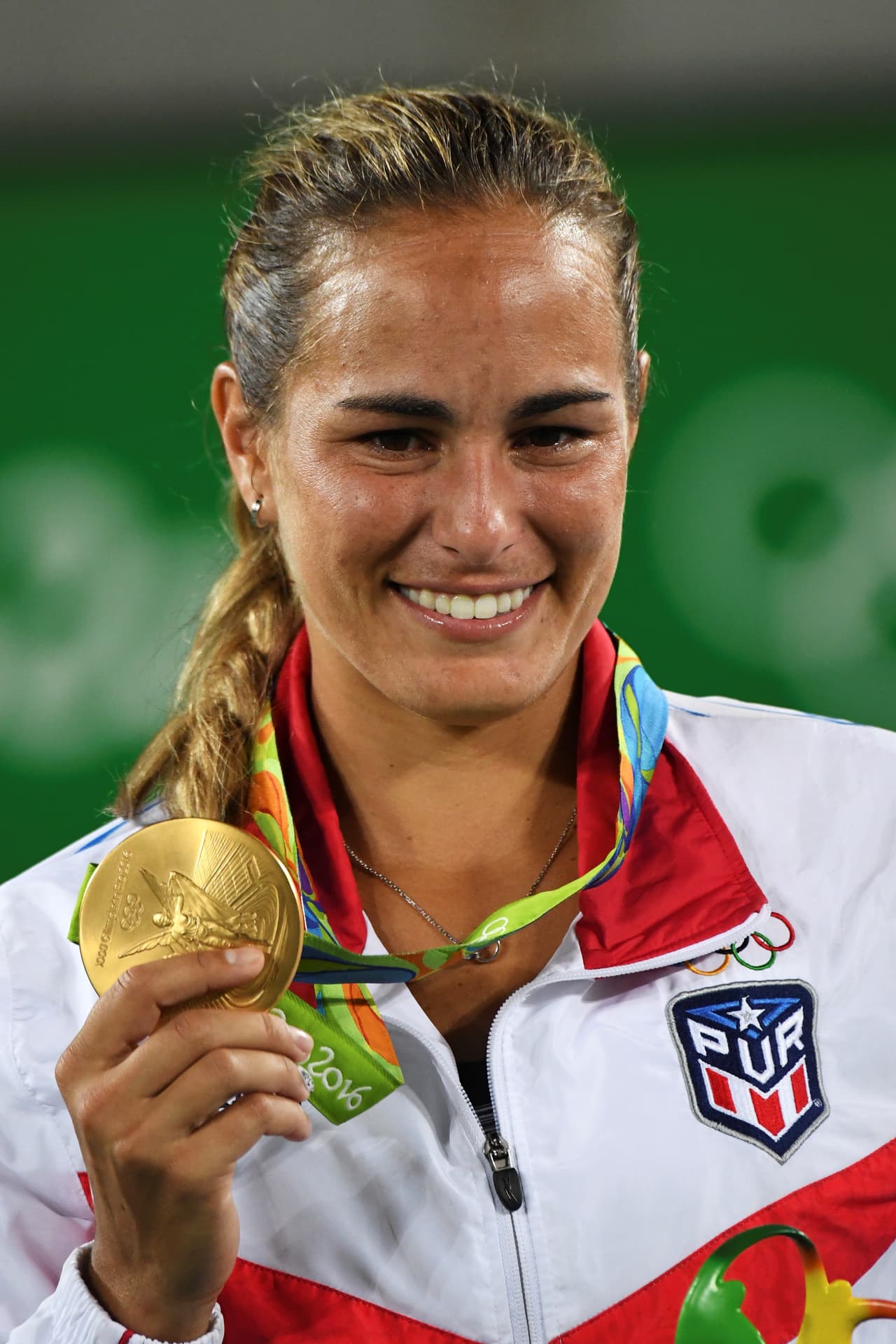 La puertorriqueña Monica Puig se catapultó como la gran joya del tenis femenino en Latinoamérica. Su emoción al ganar la medalla de oro en los Juegos Olímpicos y su belleza le dieron la vuelta al mundo, en el que sin duda es su mejor año como deportista.