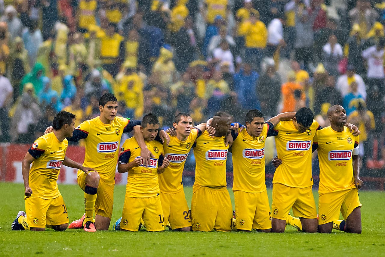 La unidad y mística del América se hicieron evidentes en los penaltis, que parecían agua en el desierto al ser logrados en los últimos instantes.
