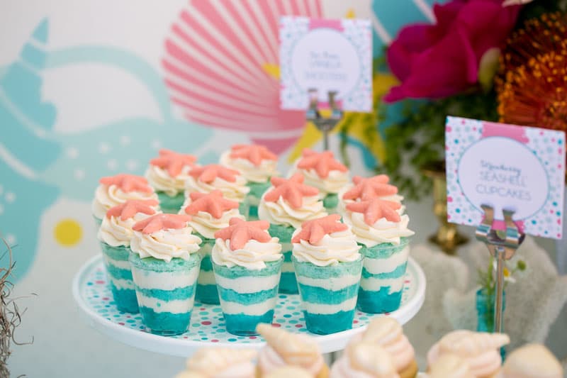 Sweet and Saucy Shop (Long Beach) // Personalizar el catering de postres es cada vez más frecuente y protagónico en las bodas. Si le quieres dar protagonismo a los digestivos y a la barra de repostería, este proveedor tiene varias propuestas.