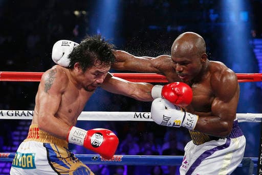 Manny Pacquiao dominó a Timothy Bradley y lo venció por decisión unánime en lo que sería su última pelea como boxeador profesional.