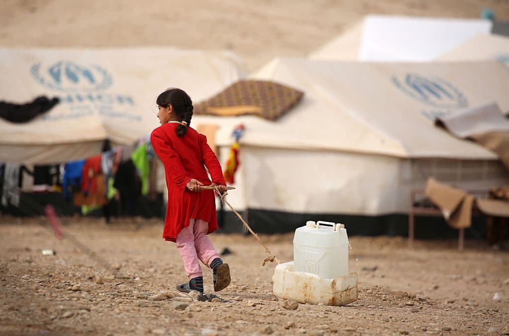 Organismos internacionales piden mantenga "su larga tradición" de proteger a los que huyen de conflictos.