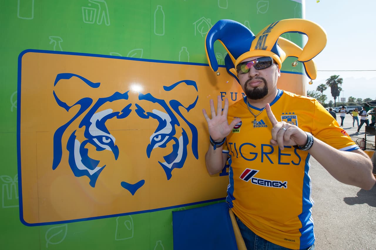 El Estadio Universitario vibró con el partido de ida en la Gran Final del fútbol mexicano. La afición de Tigres se hizo sentir como sólo ellos saben hacerlo.