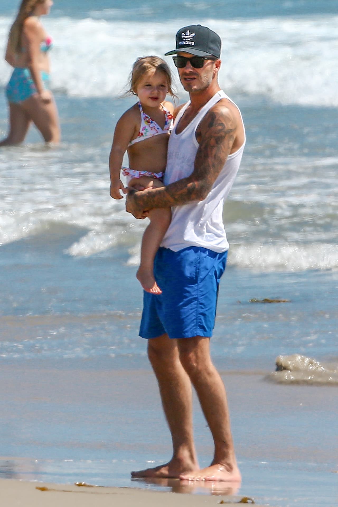 Junto a su papi David.