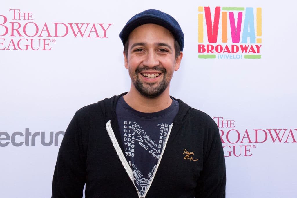 El compositor, guionista y actor puertorriqueño reaccionó indignado a los ataques de Trump.