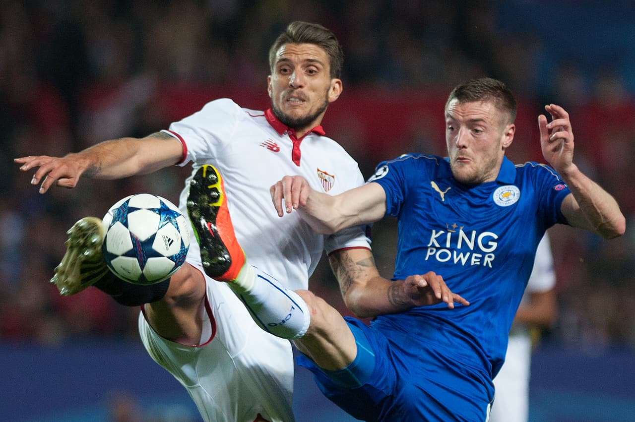 Sevilla saca ligera ventaja para encarar la vuelta en la cancha del Leicester