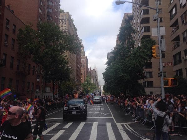 Miles celebran el Día del Orgullo Gay en NY