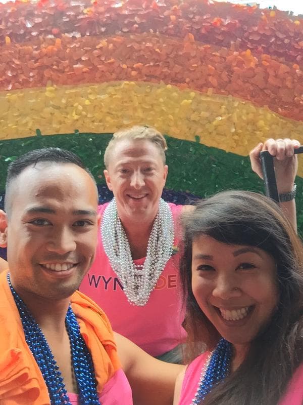 Miles celebran el Día del Orgullo Gay en NY