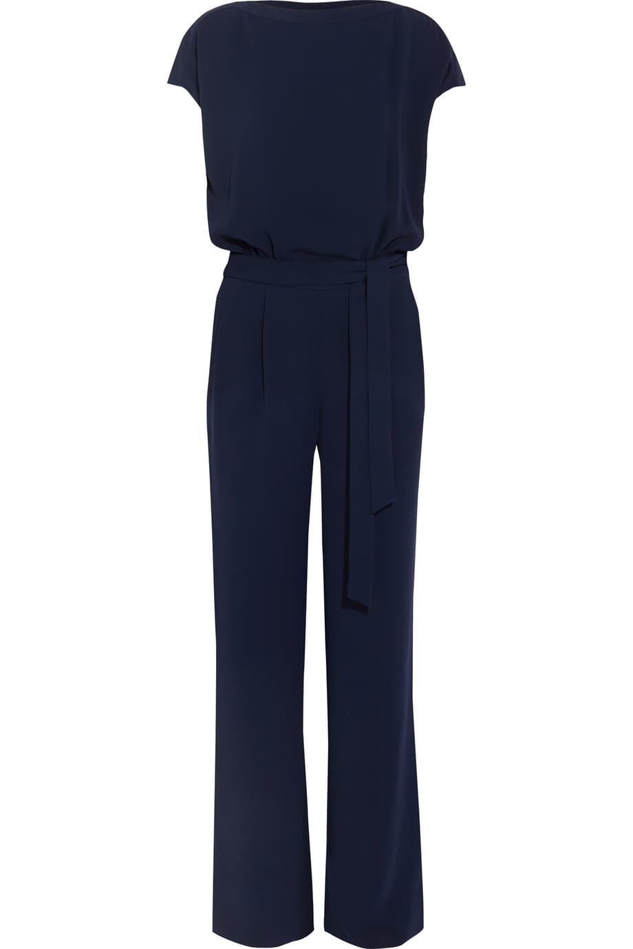 6. Un jumpsuit es perfecto para lucir increíble y estar cómoda al mismo tiempo. La combinación del azul marino con la pierna acampanada como este de Diane Von Furstenberg lo hace elegante y sencillo a la vez.
<br>