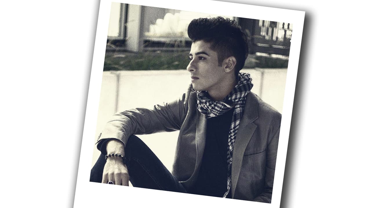 Alex nació en San Diego, California.