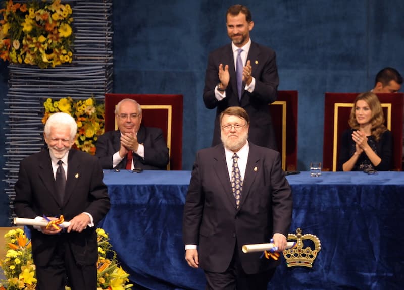 Martin Cooper (izquierda) y Raymond Tomlinson (derecha), Premio Principe de Asturias