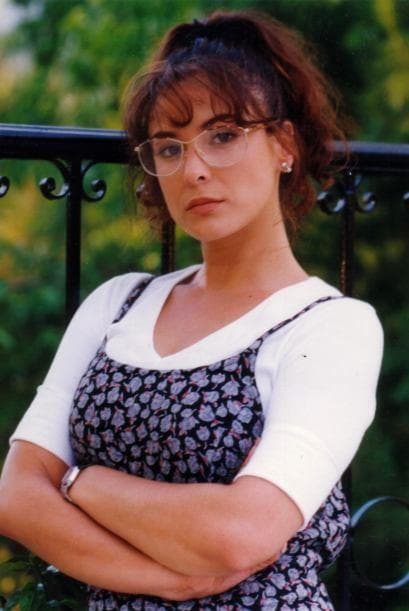 "Baila Conmigo" fue de las primeras telenovelas en las que participó Lorena Rojas. En esta historia dio vida a "Rosario".