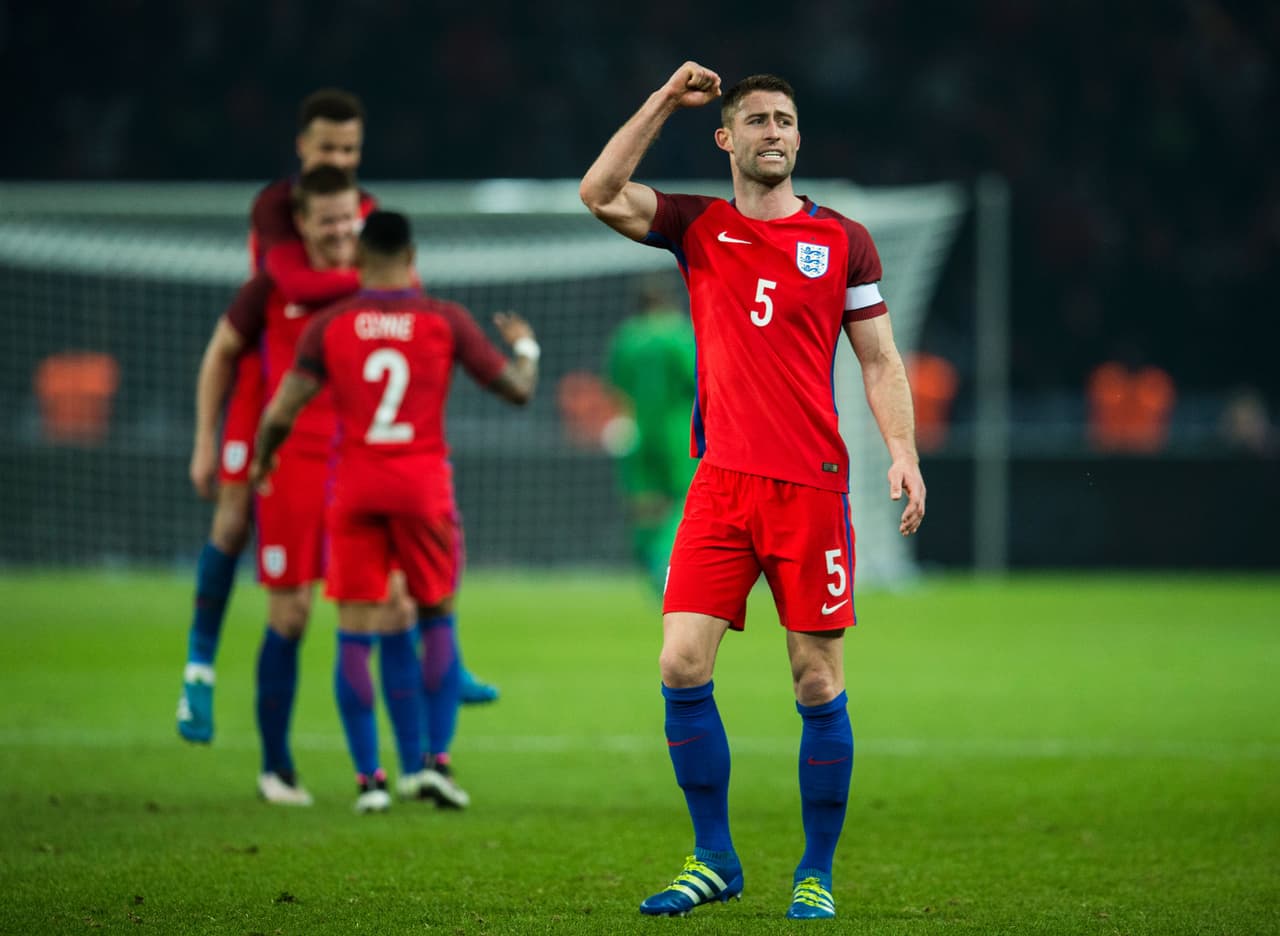 Sin embargo, Inglaterra no decayó y su juego fue en ascenso. El cuarto de hora final fue un recital inglés. Harry Kane acortó distancias y el atacante del Leicester Jamie Vardy marcó su primer gol con la selección para establecer el empate 2-2 que apagaba a los alemanes.
