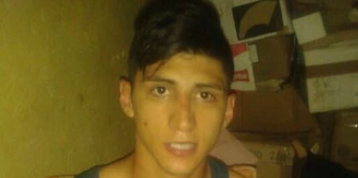 Alan Pulido apareció ante los medios con algunos golpes en el rostro, como en la nariz y en parte del ojo izquierdo del jugador.