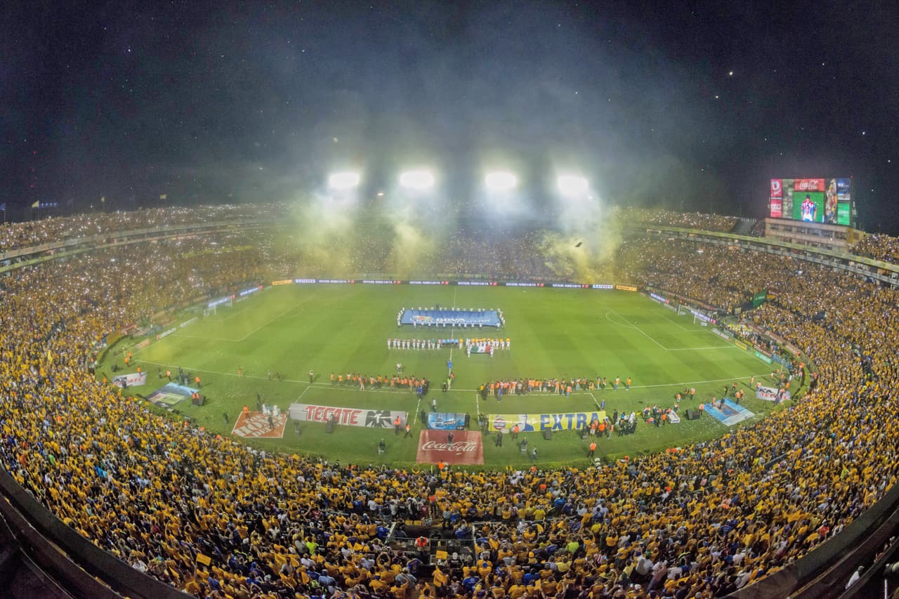 Ya en el segundo tiempo, la afición de Tigres que nunca dejó de apoyar recibiría el premio a su lealtad.