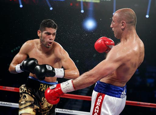 Gilberto 'Zurdo' Ramírez hizo historia al convertirse en el primer mexicano en ser campeón mundial supermedio. Oscar Valdez se consolidó al noquear a Evgeny Gradovich.