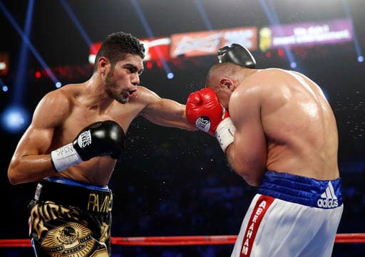 Gilberto 'Zurdo' Ramírez hizo historia al convertirse en el primer mexicano en ser campeón mundial supermedio. Oscar Valdez se consolidó al noquear a Evgeny Gradovich.