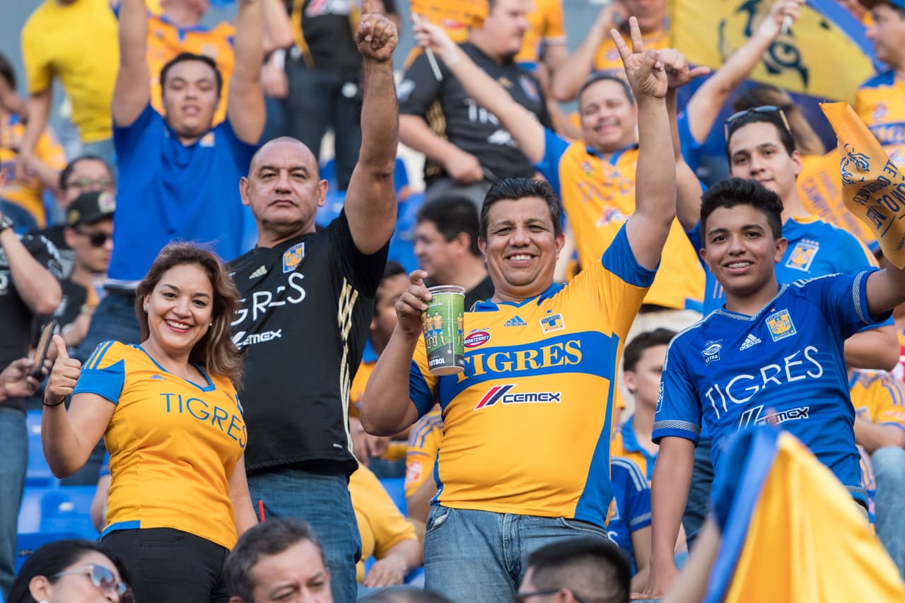 El Estadio Universitario vibró con el partido de ida en la Gran Final del fútbol mexicano. La afición de Tigres se hizo sentir como sólo ellos saben hacerlo.