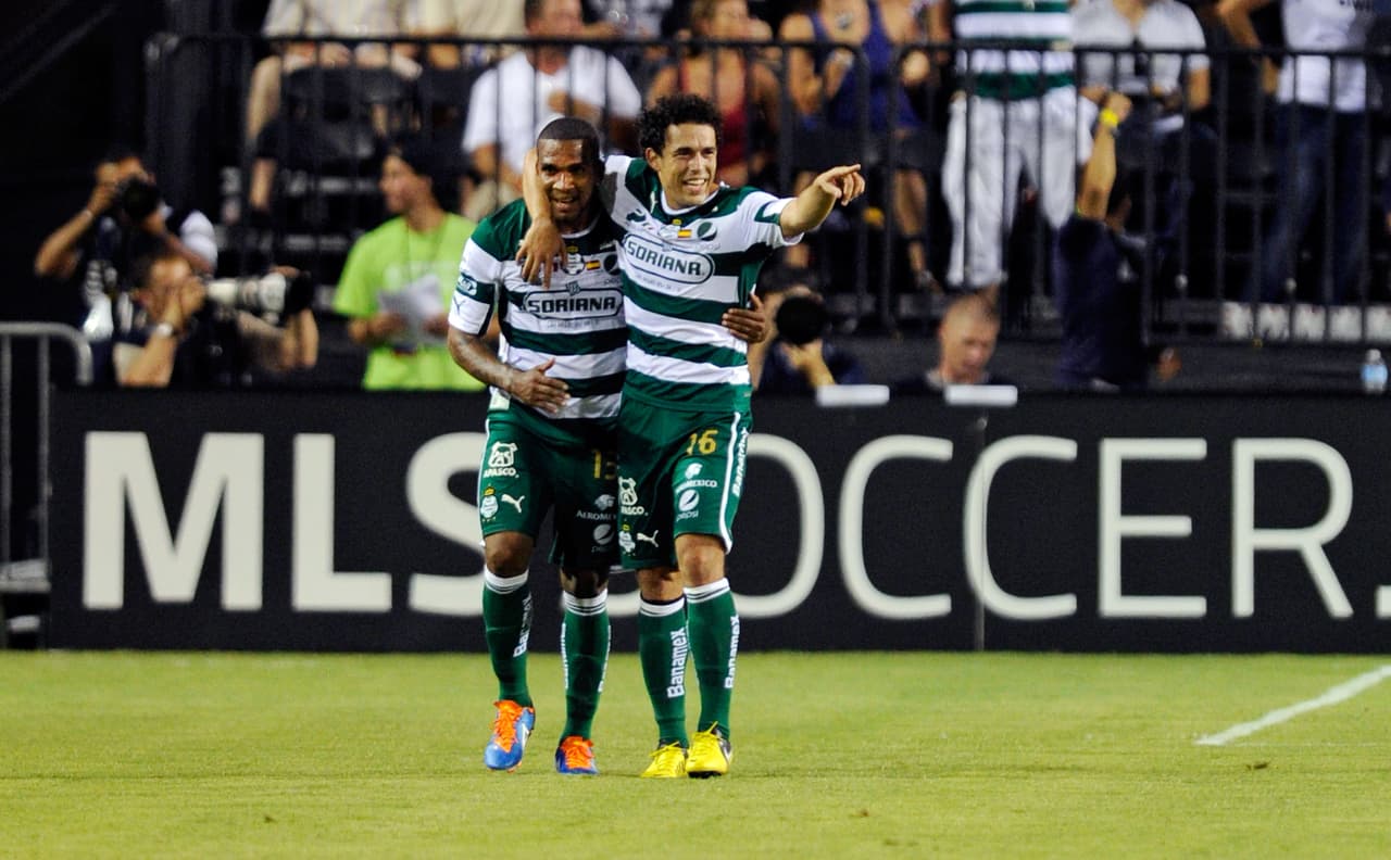 Anteriormente en ese estadio, se han jugado partidos amistosos entre clubes internacionales, como el que se jugó en 2012 entre Santos Laguna y Real Madrid.