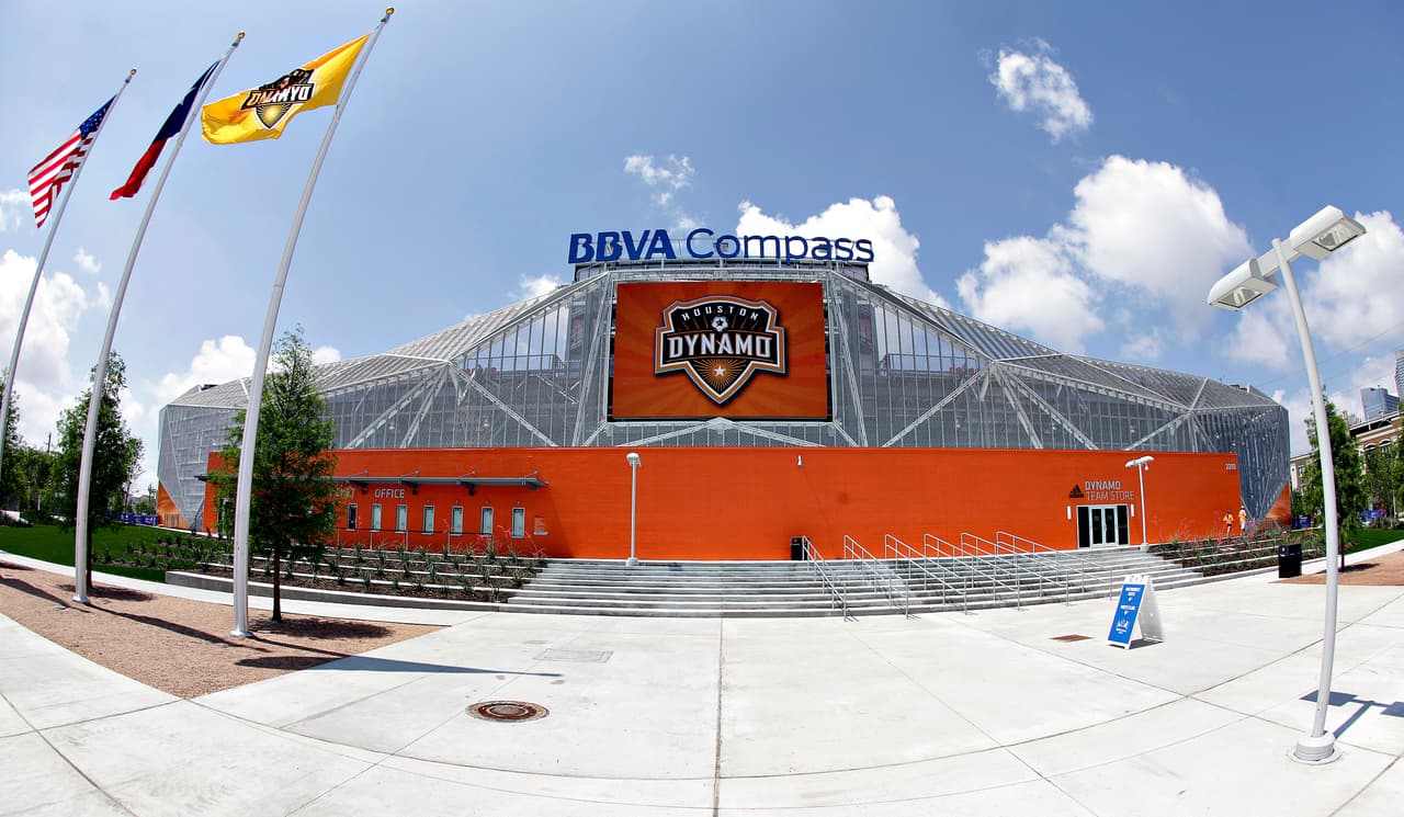 El BBVA Compass Stadium de Houston, con capacidad para 22,000 personas, ha presentado la Copa de Oro en dos ocasiones y en su quinto año de funcionamiento se prepara para la tercera, lo que lo convierte en uno de los estadios preferidos de esta competición.