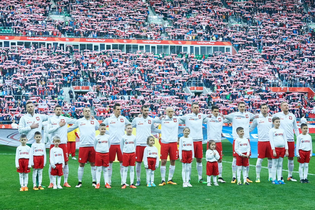 Polonia es un país peculiar de Europa del Este, pues su población es mayoritariamente católica. Otras naciones europeas orientales practican el cristianismo ortodoxo (Iglesia Rusa).