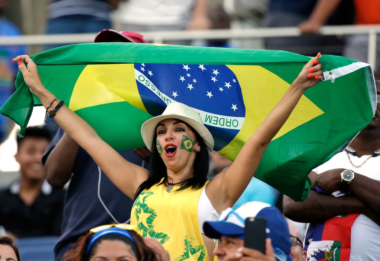 La Copa América Centenario no sólo fue un espectáculo dentro de las canchas sino en las gradas. Disfruta de las bellezas que apoyaron a sus ídolos.