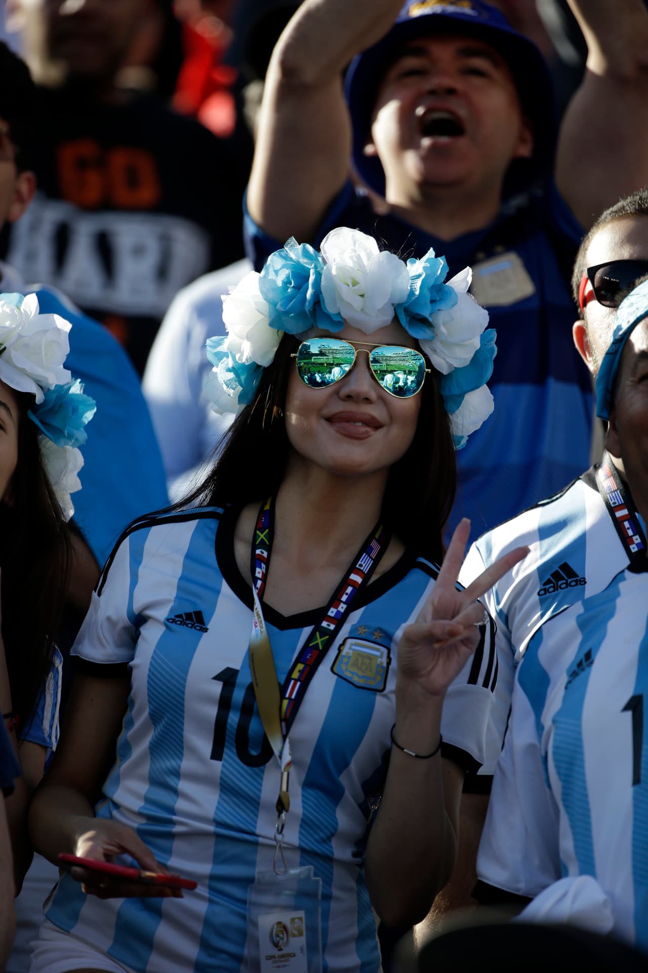 La Copa América Centenario no sólo fue un espectáculo dentro de las canchas sino en las gradas. Disfruta de las bellezas que apoyaron a sus ídolos.