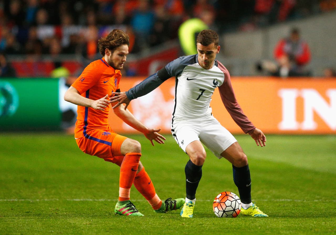 El anfitrión de la Eurocopa se llevó el triunfo 3-2 en amistos ante Holanda