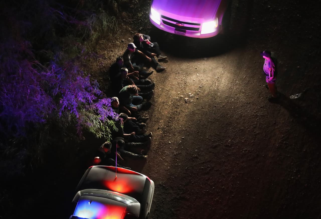 ¿Me van a deportar? Respuestas urgentes para indocumentados