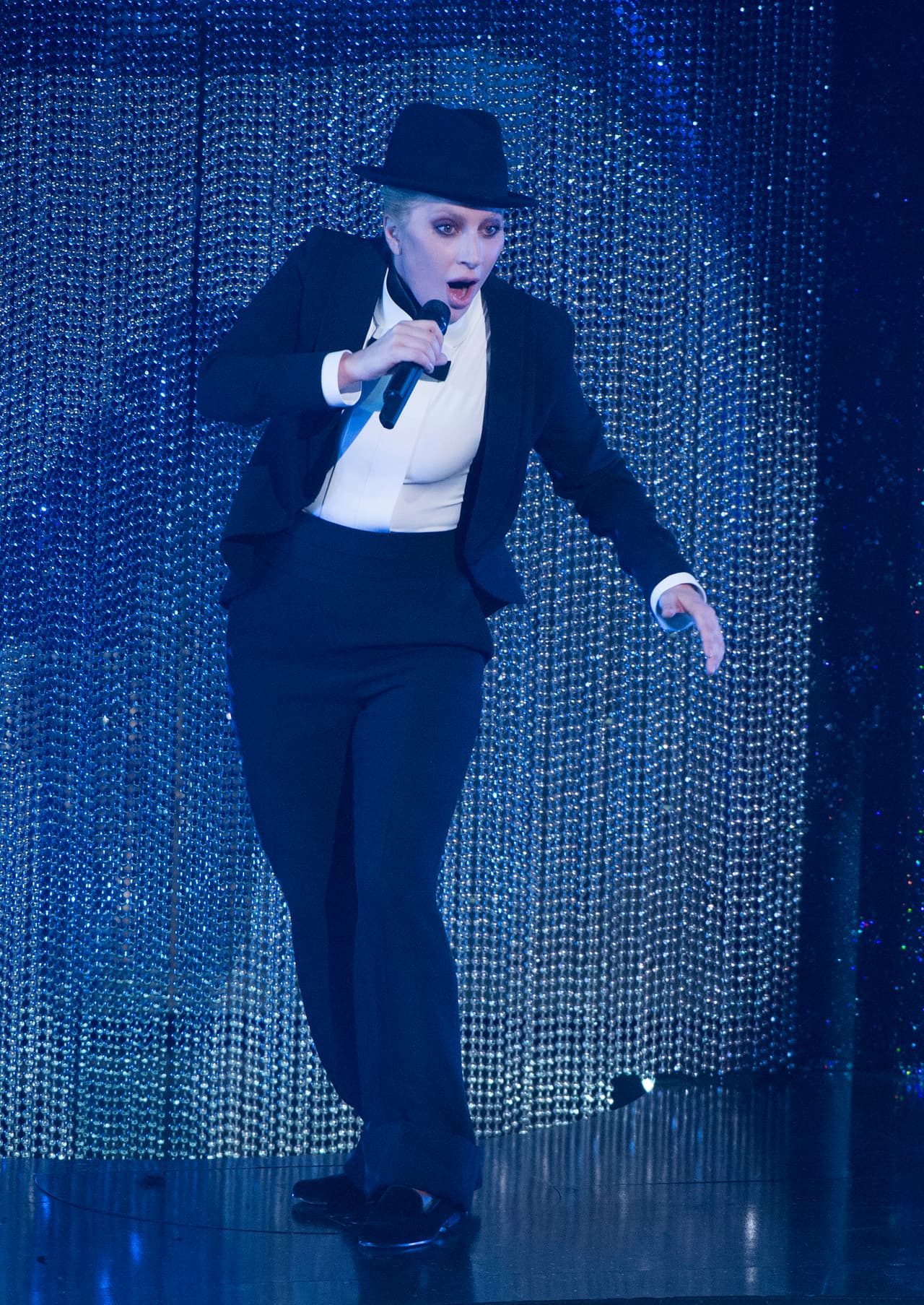 Es increíble lo histriónica que llega a ser su interpretación en el escenario.