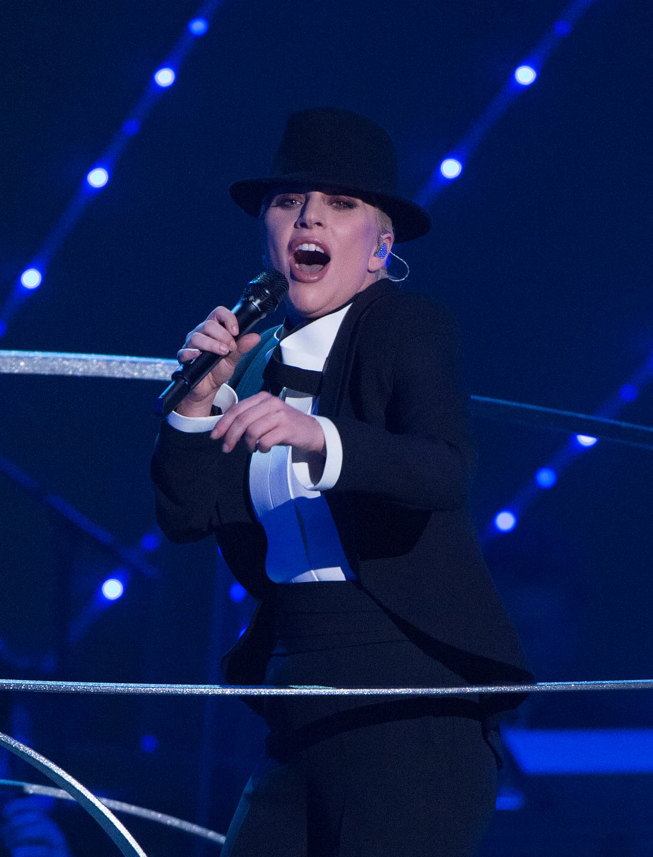 ¿Y qué tal con su potente registro vocal?