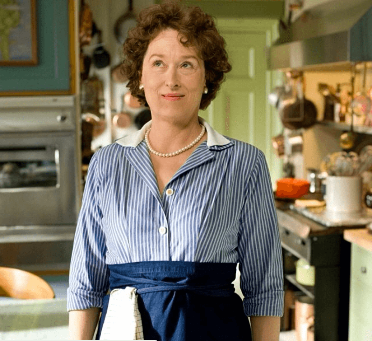 <b>Julia Child</b>
<br>En la película 'Julie and Julia' Streep caracterizó fragmentos de la vida de Julia Child,una de las madres de la cocina estadounidense, autora del libro 'Dominando el arte de la cocina francesa'.